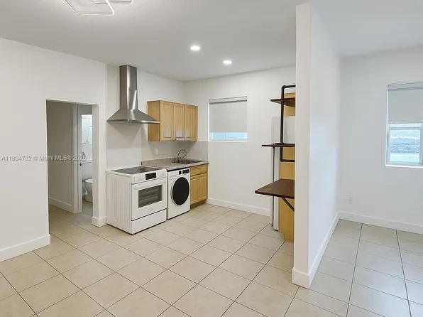 1021 NW 3rd St APT 106, Miami, FL 33128