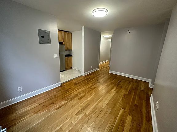 3rd image of 575 W 175th St APT 42