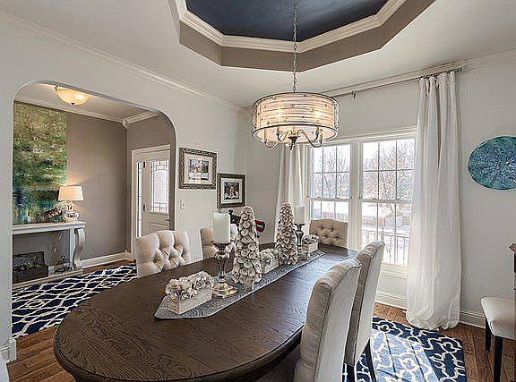 4th image of 1201 Hickory Ln