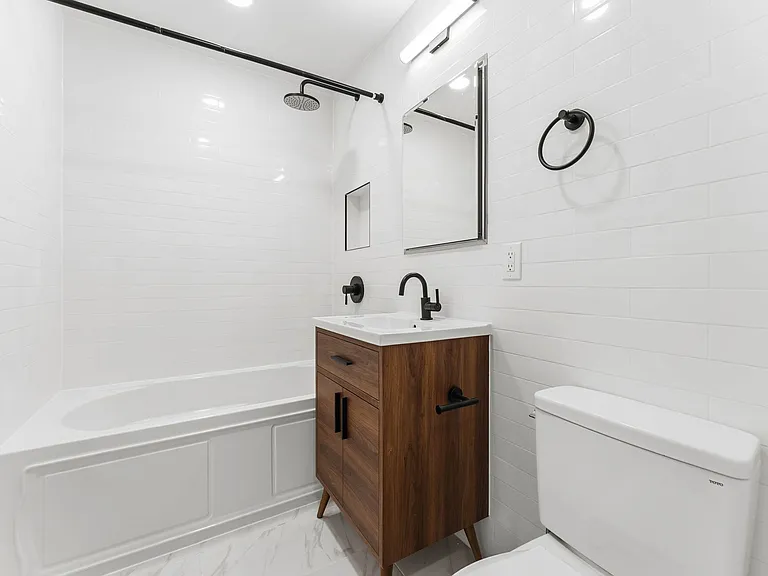 76 Carroll St #3 — Photo 7