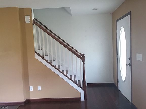 3rd image of 217 Wesley Dr