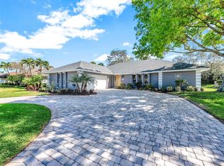 610 39th Ct SW, Vero Beach, FL 32968
