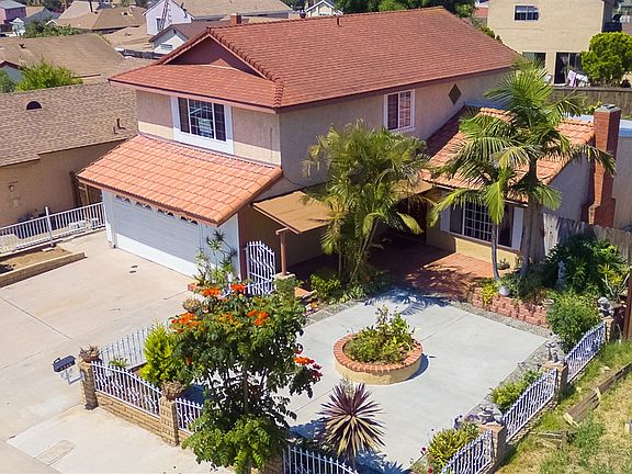 2nd image of 1746 Meadowood Ct