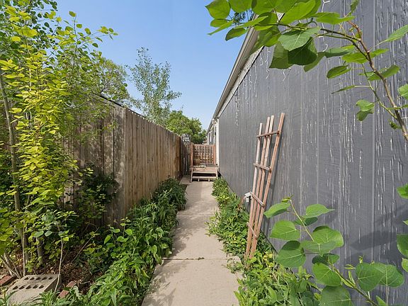 2nd image of 9048 Orleans St