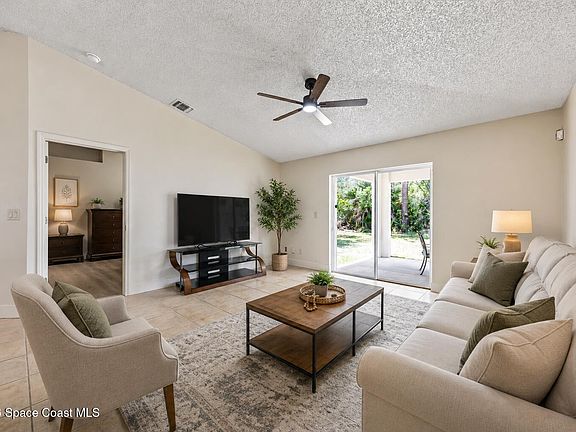 3rd image of 4077 Mount Carmel Ln
