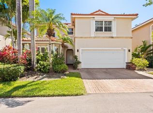 975 Weeping Willow Way, Hollywood, FL 33019