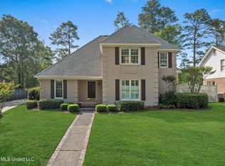 108 Kirkwood Dr, Hattiesburg, MS 39402