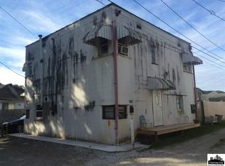 620 W 28th St, Huntington, WV 25704