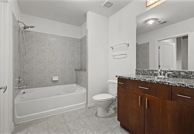 250 Pharr Rd #1306 — Photo 17