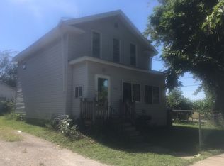 1402 Mulberry St, Waterloo, IA 50703