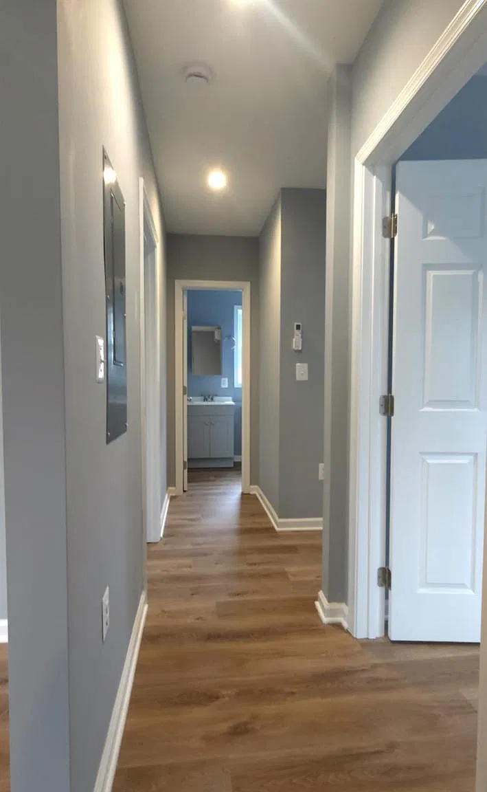 3 bed, 1.0 bath, 838 sqft, $1,989 — Photo 2