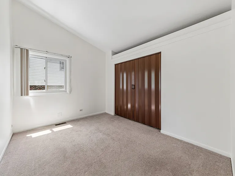 9 Morningside Dr #9 — Photo 17