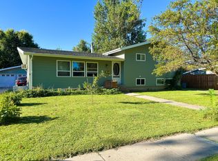 1411 22nd Ave S, Moorhead, MN 56560
