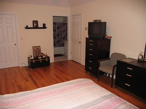 Master bedroom, 2nd floor