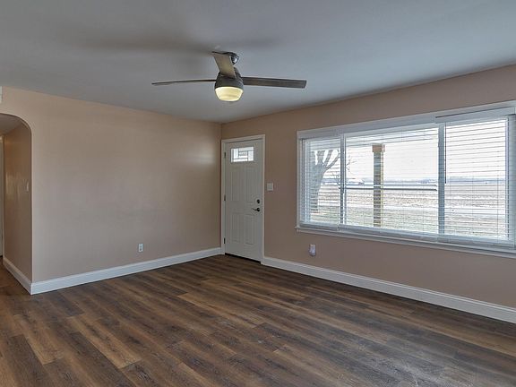 4th image of 5725 Lost Bend Ln