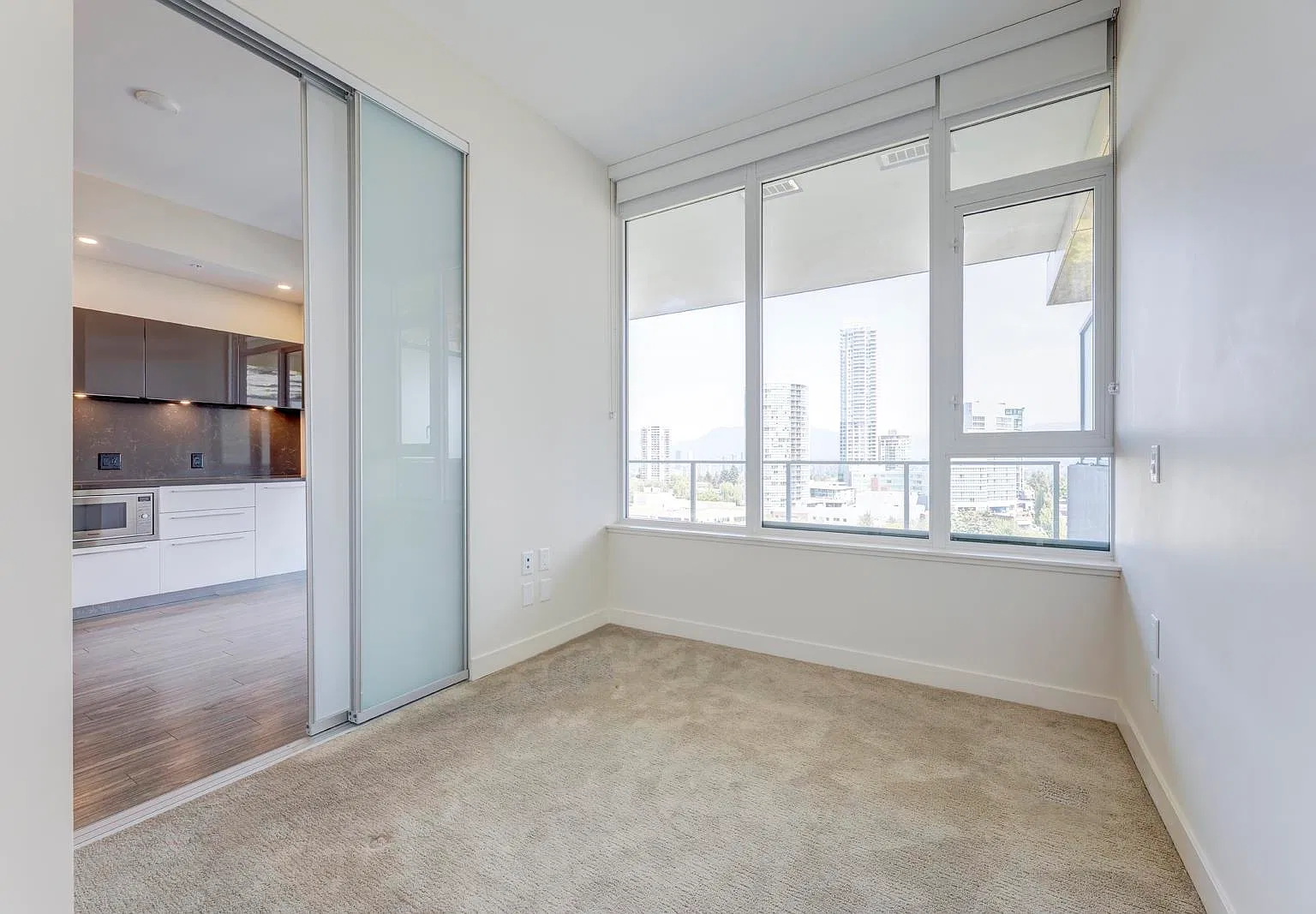 1 bed, 500 sqft, $2,200 — Photo 4