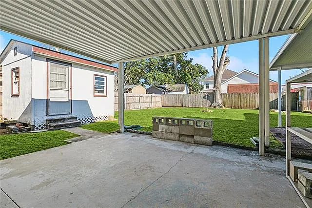 129 Stewart Ave — Photo 20