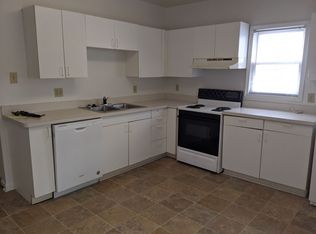 117 John St #A, Dekalb, IL 60115