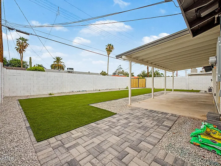 8440 E Palm Ln — Photo 21