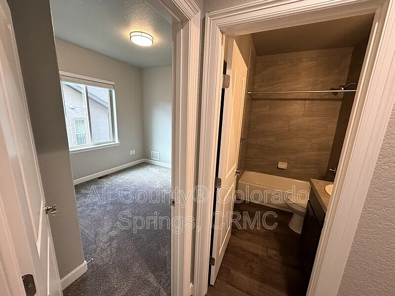 519 Brecken Ct — Photo 19