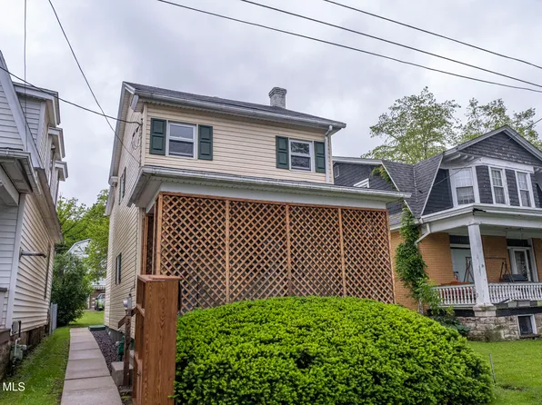 3807 Burgoon Rd, Altoona, PA 16602