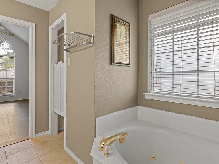 3715 Dahlia Dr — Photo 14