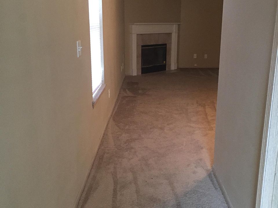 Entryway to Living Room w/fireplace