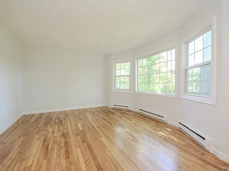 43 Evert St — Photo 5