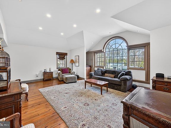 5th image of 1398 Morstein Rd
