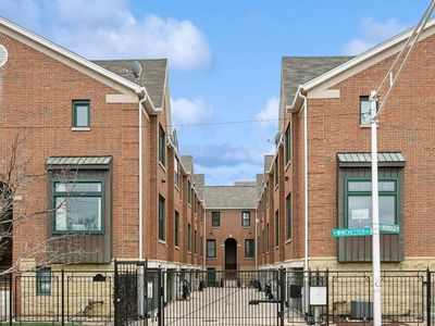 2140 N Winchester Ave APT 2, Chicago, IL, 60614