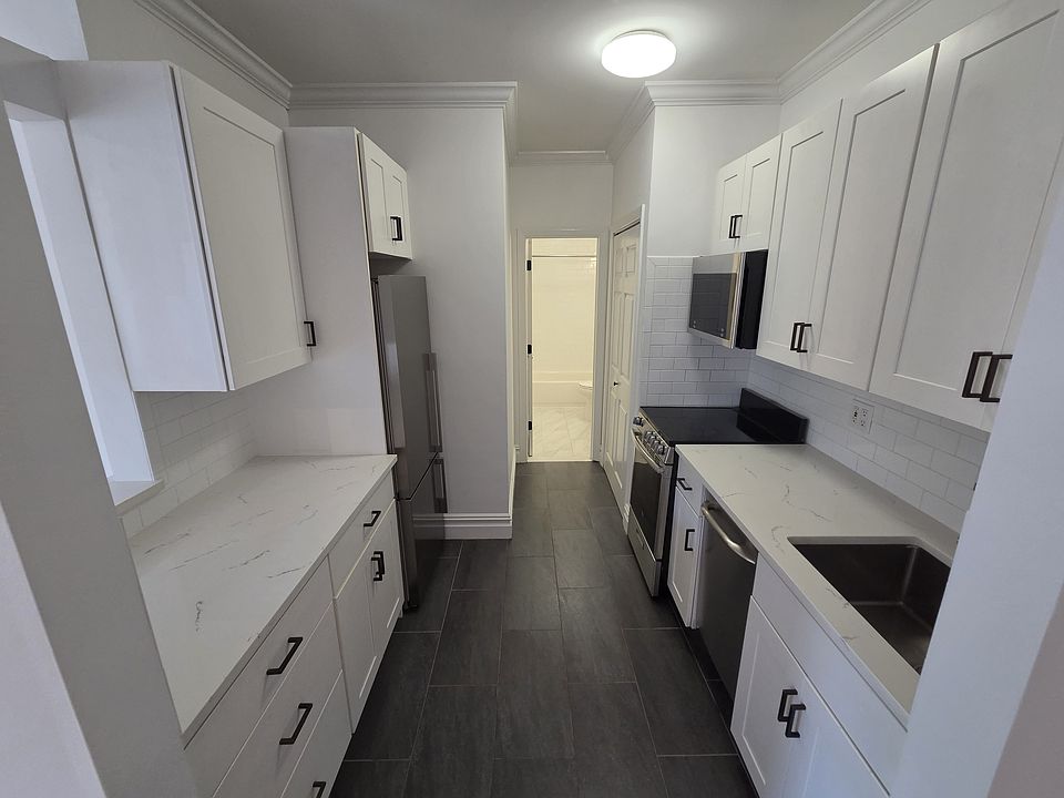 1st image of 3 Main St APT 324