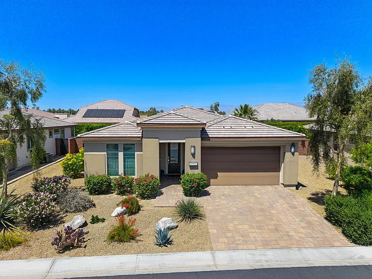 82420 Cathedral Canyon Dr — Photo 39