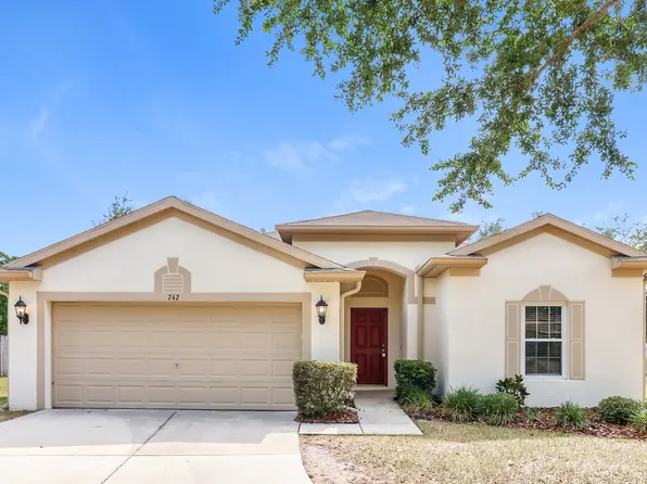 742 Star Pointe Dr, Seffner, FL 33584