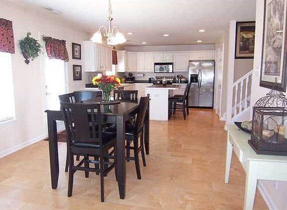 5th image of 7410 Copperwood Dr