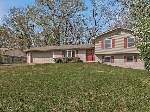 2nd image of 1900 Mount Vernon Dr