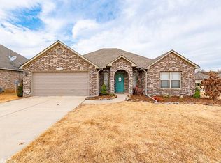 1330 E Cadron Gap Rd, Conway, AR 72032