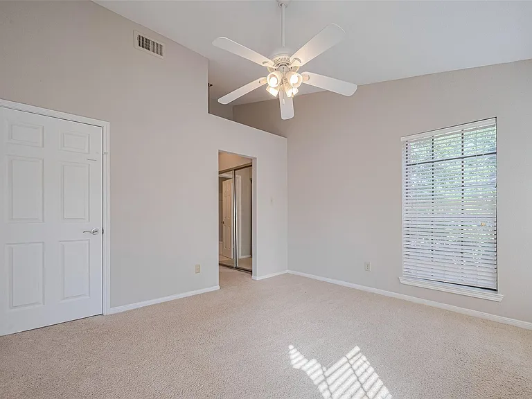 2211 S Kirkwood Rd #19 — Photo 23