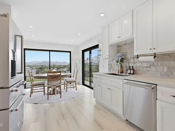 3222 Meadow Oak Dr, Westlake Village, CA 91361