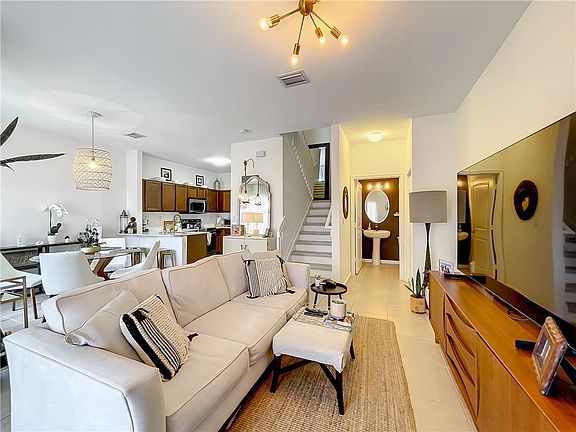 5th image of 2995 NW 35th Avenue #2995