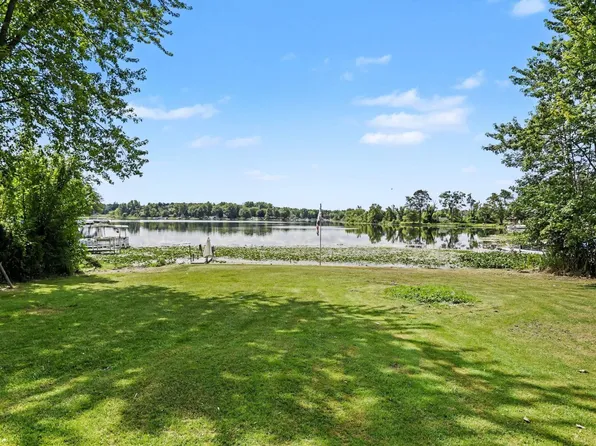 8792 Skibbe Dr, Benton Harbor, MI 49022