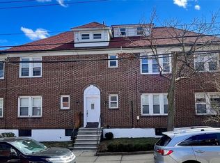 372 E 235th Street, Bronx, NY