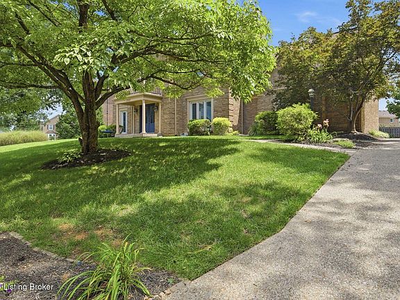 2nd image of 2707 Sycamore Woods Ct