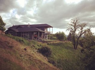 1938 NW Sunview Pl, Grants Pass, OR 97526