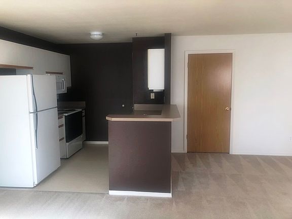 5th image of 526 Caribou Dr #B