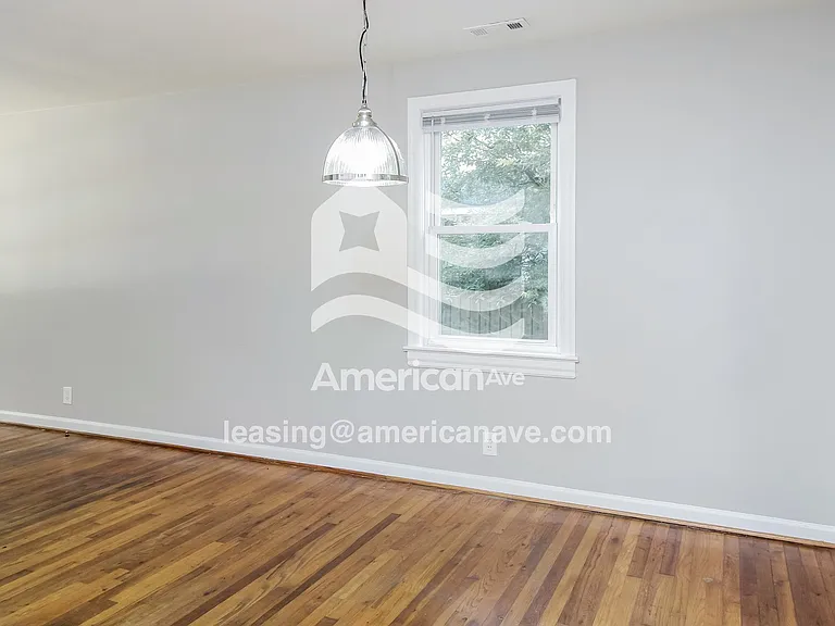 1744_005_dining_room_12801986.jpg