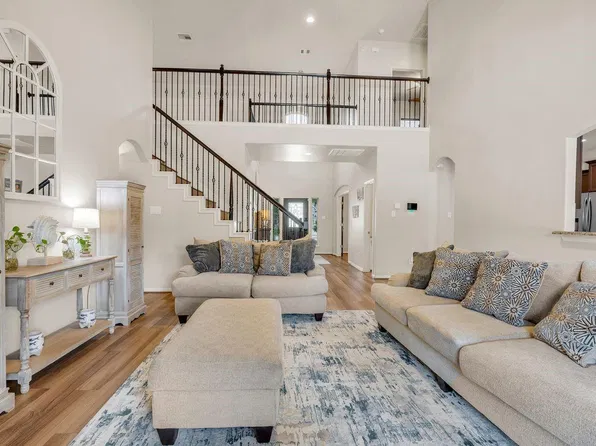 680 Cumberland Ridge Ln, League City, TX 77573