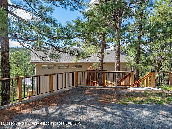 4th image of 157 Del Monte Dr