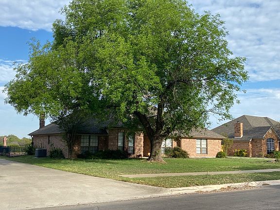 3rd image of 1413 S Roy Reynolds Dr