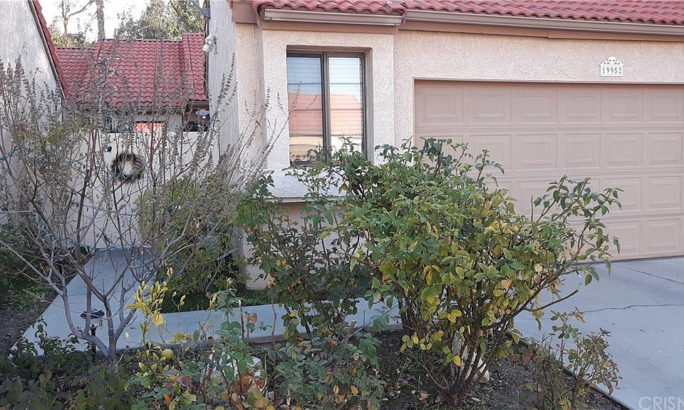 1st image of 19952 Avenue Of The Oaks