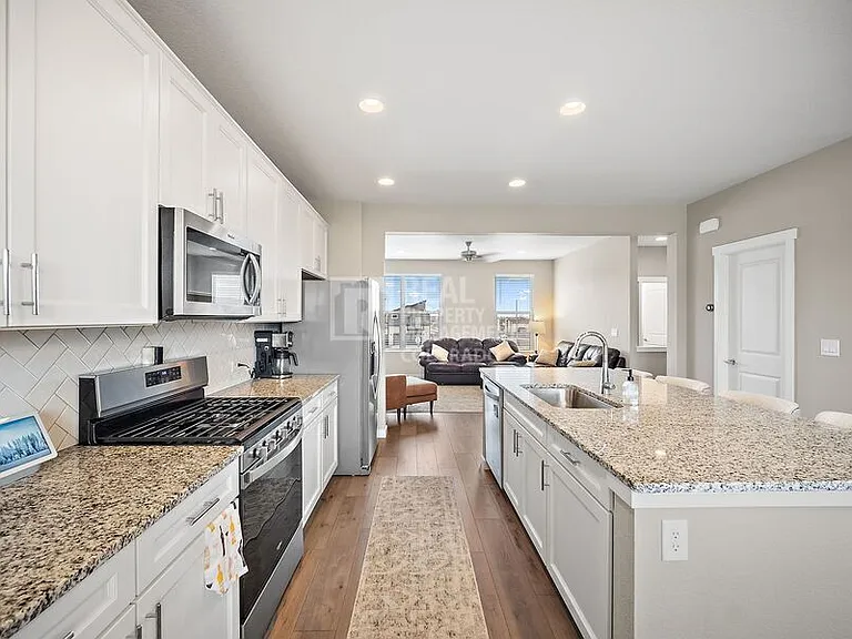 2402 Pony Club Ln — Photo 6